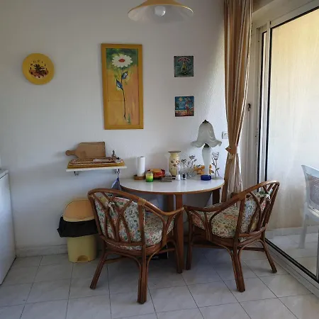 Apartment Port 100m Des Plages 4 Person Frejus